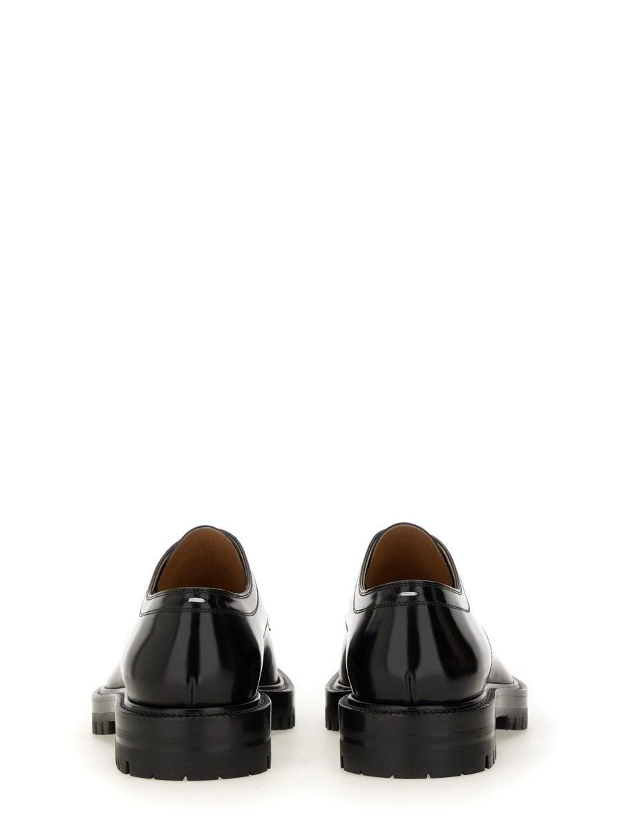 MAISON MARGIELA STRINGATA TABI IN PELLE