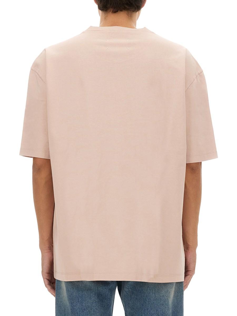 MAISON MARGIELA T-SHIRT CON LOGO RICAMATO