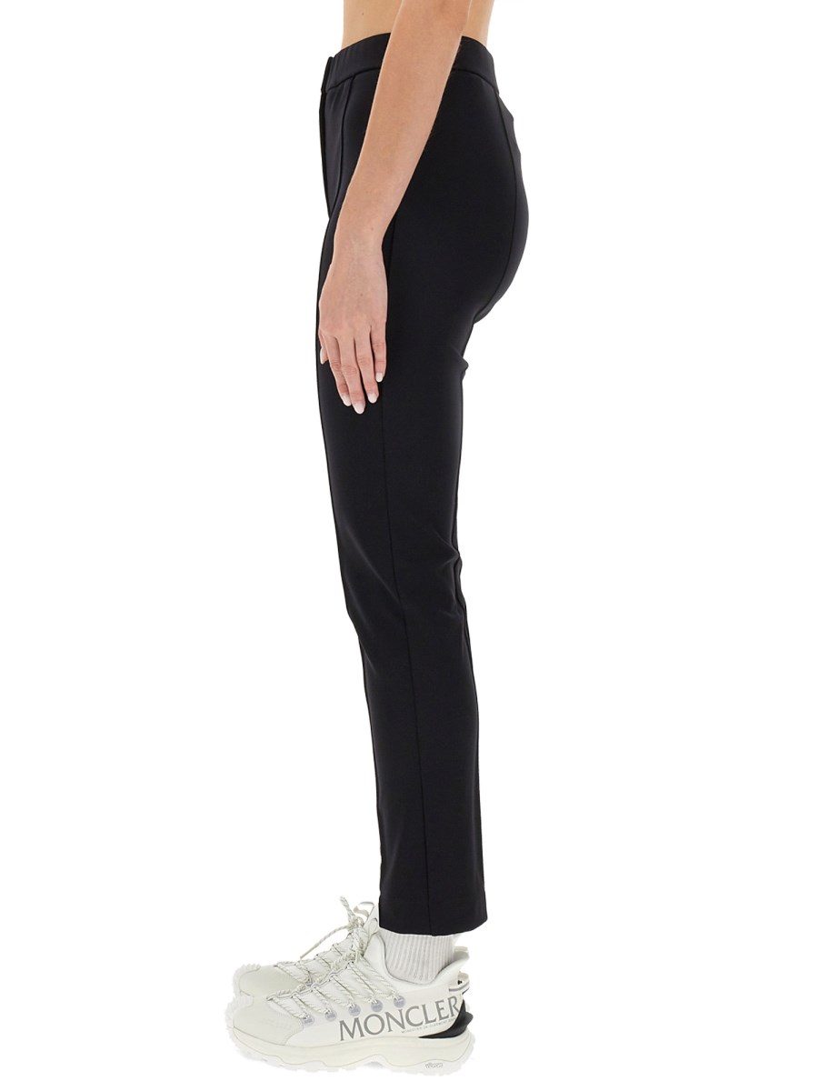 MONCLER PANTALONE SLIM FIT IN TESSUTO TECNICO