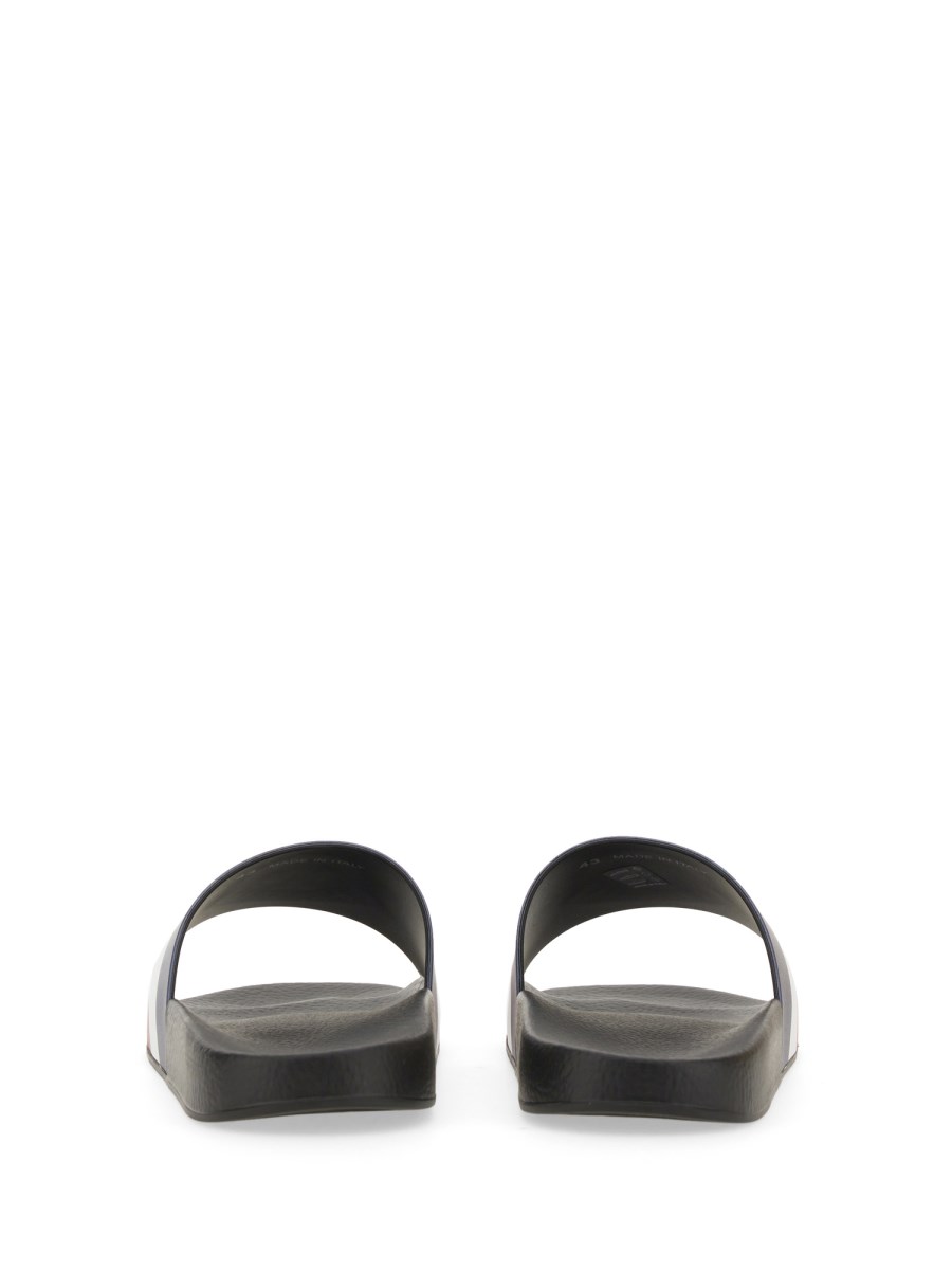 MONCLER SANDALO BASILE SLIDE IN GOMMA CON LOGO