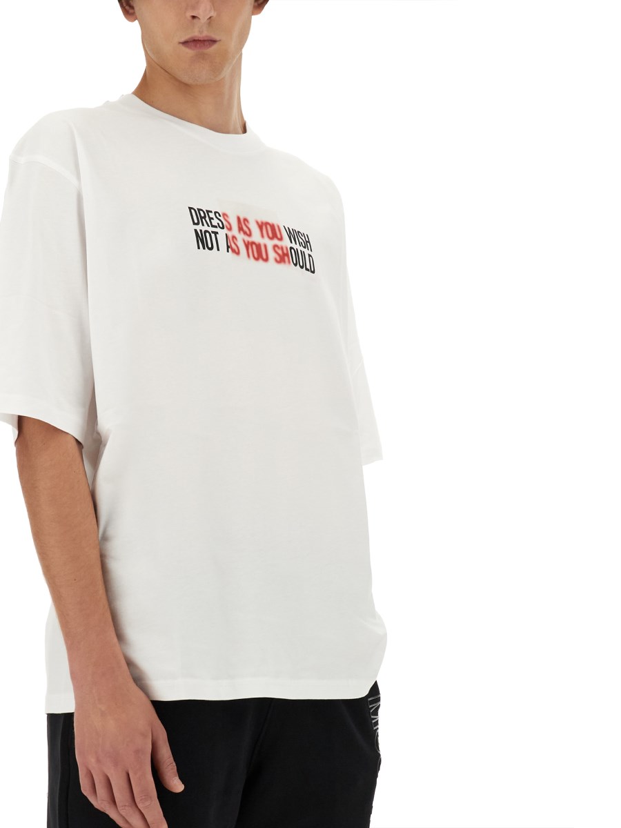MOSCHINO T-SHIRT CON LOGO