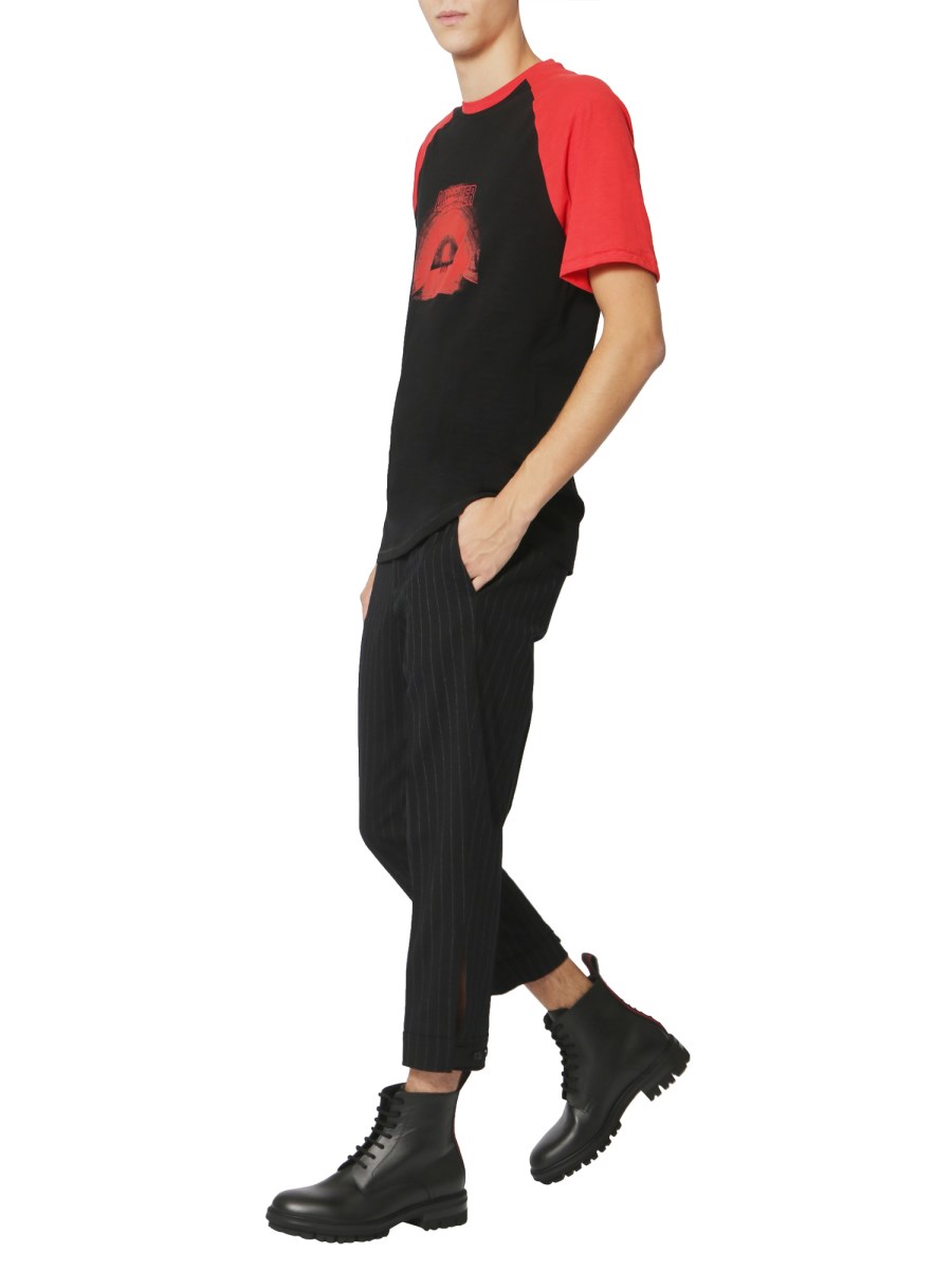 NEIL BARRETT T-SHIRT ANOTHER GIROCOLLO IN COTONE