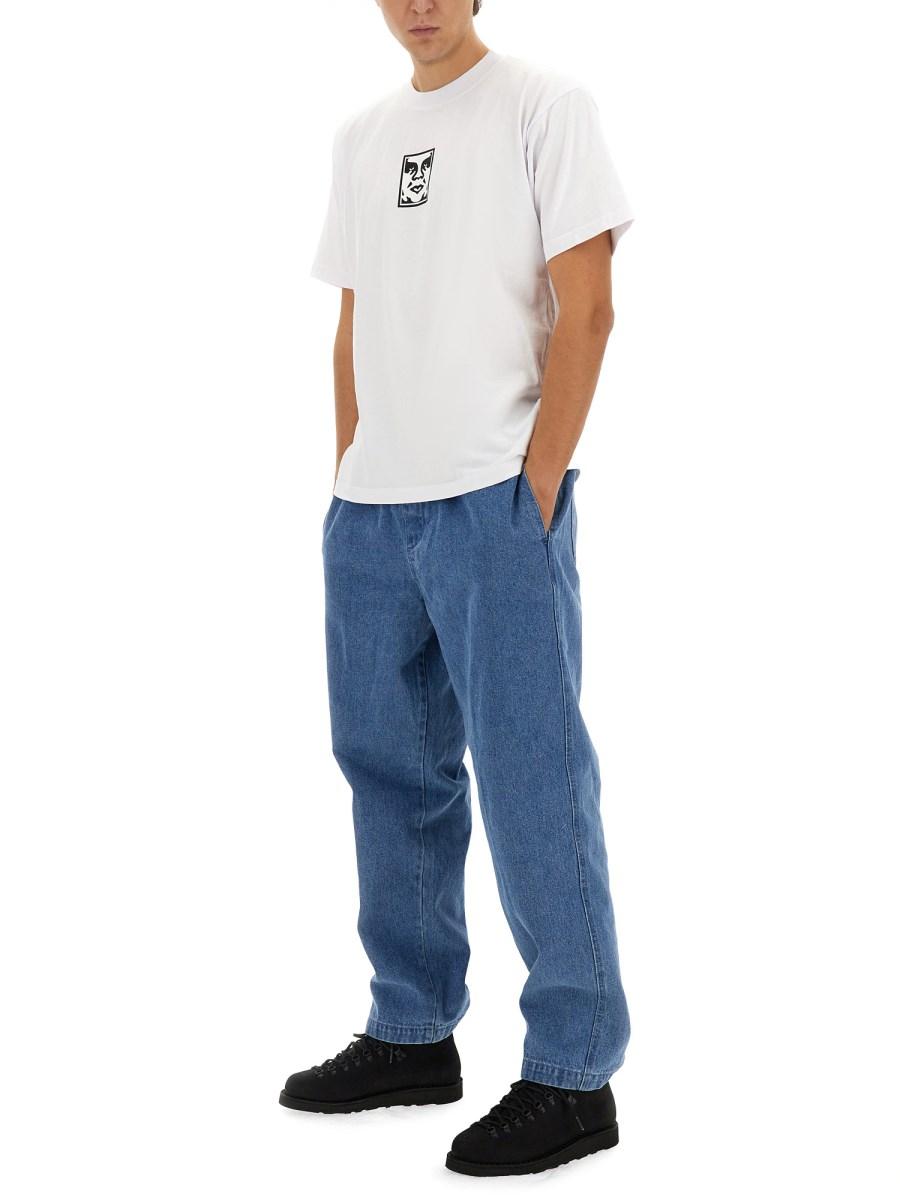 OBEY T-SHIRT CON LOGO