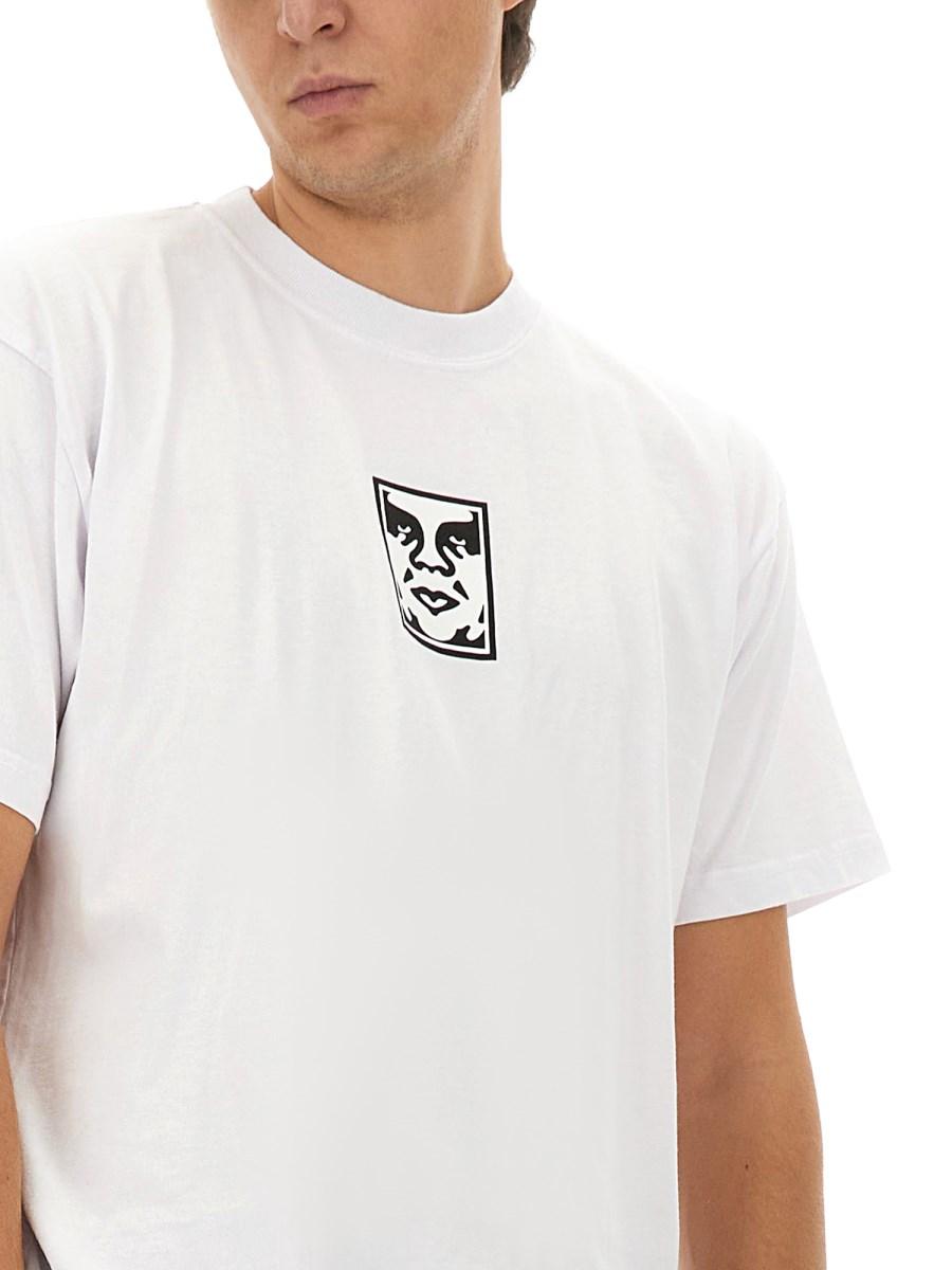 OBEY T-SHIRT CON LOGO