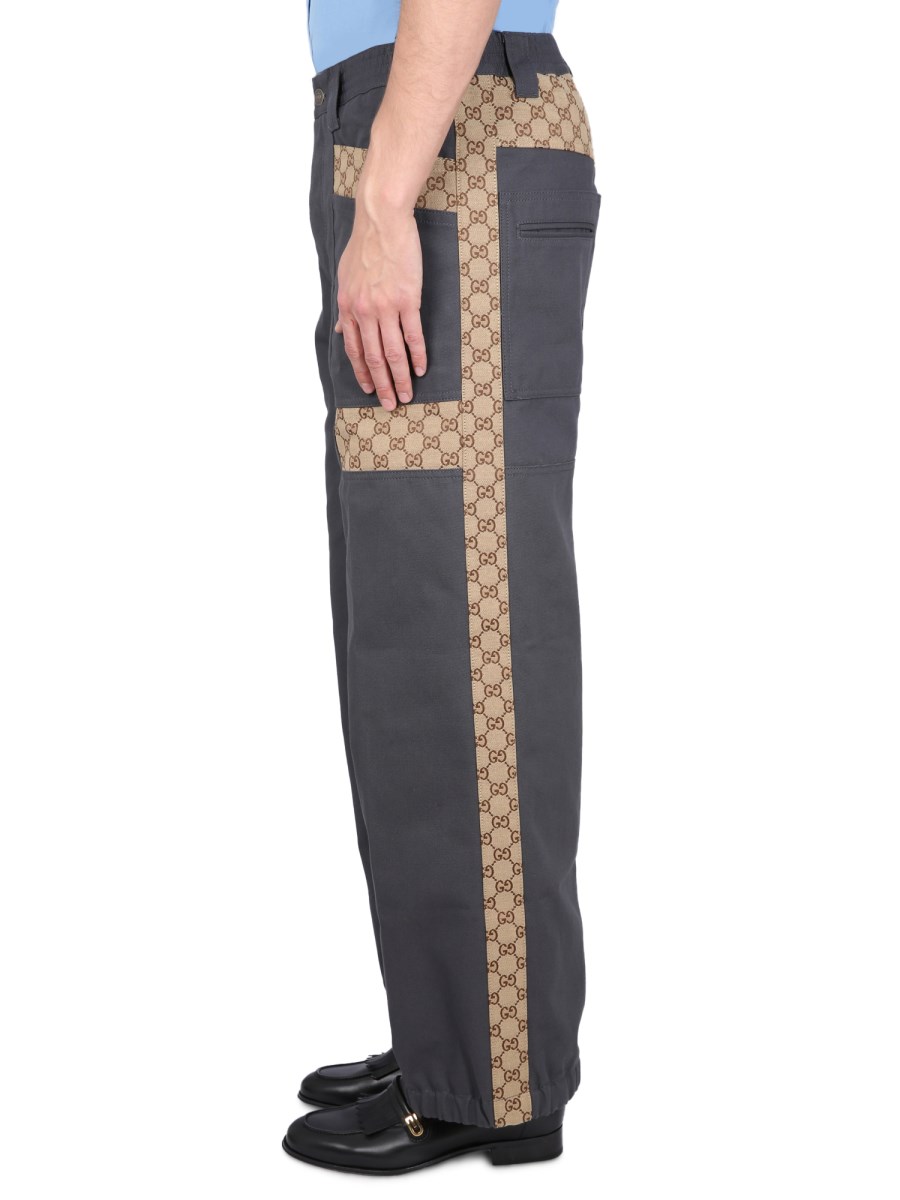 GUCCI PANTALONE IN TESSUTO DI COTONE CON INSERTI GG