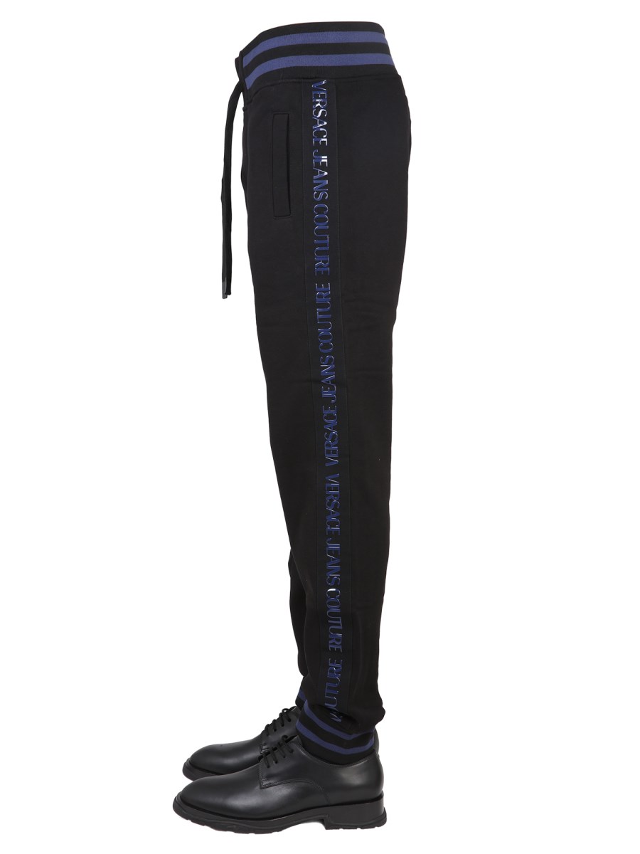 VERSACE JEANS COUTURE PANTALONE JOGGING IN COTONE CON ELASTICO