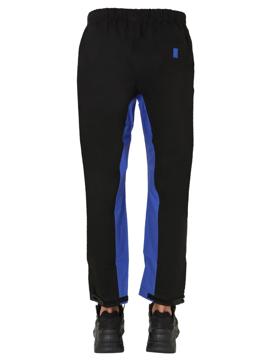 MARCELO BURLON COUNTY OF MILAN PANTALONE JOGGING IN COTONE TECNICO CON BANDE A CONTRASTO