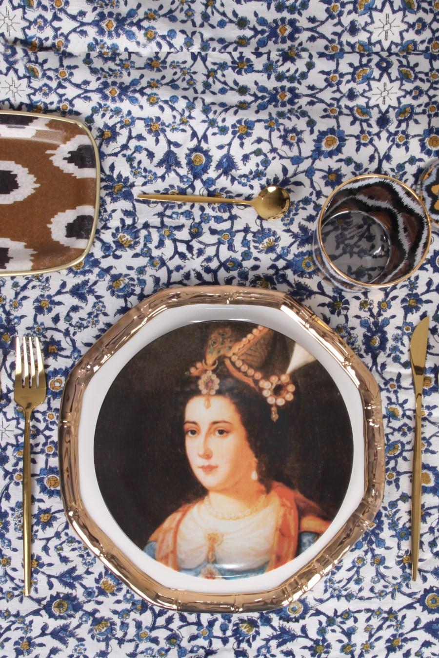 LES-OTTOMANS PIATTO IN CERAMICA CON STAMPA DONNA OTTOMANE