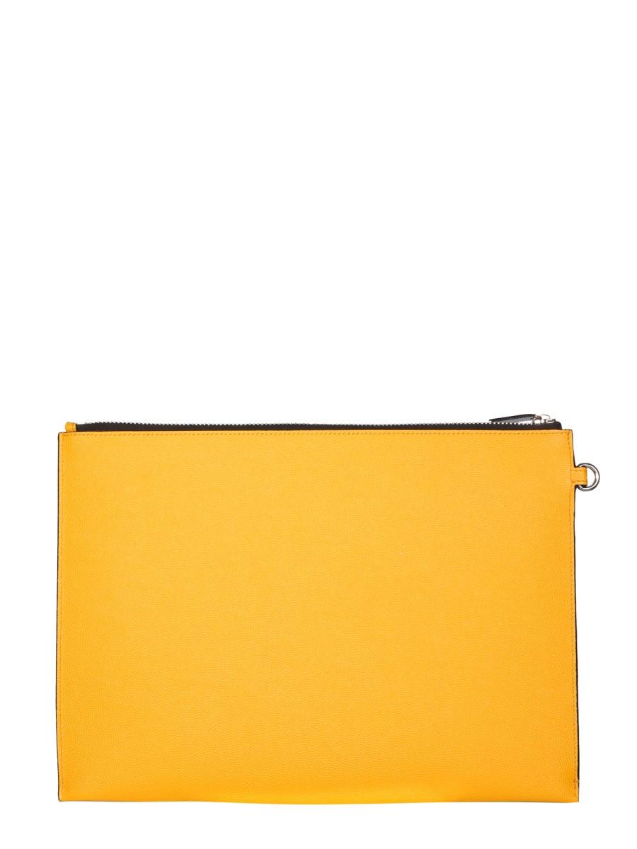 SAINT LAURENT PORTA TABLET CON ZIP IN PELLE GOFFRATA GRAIN DE POUDRE