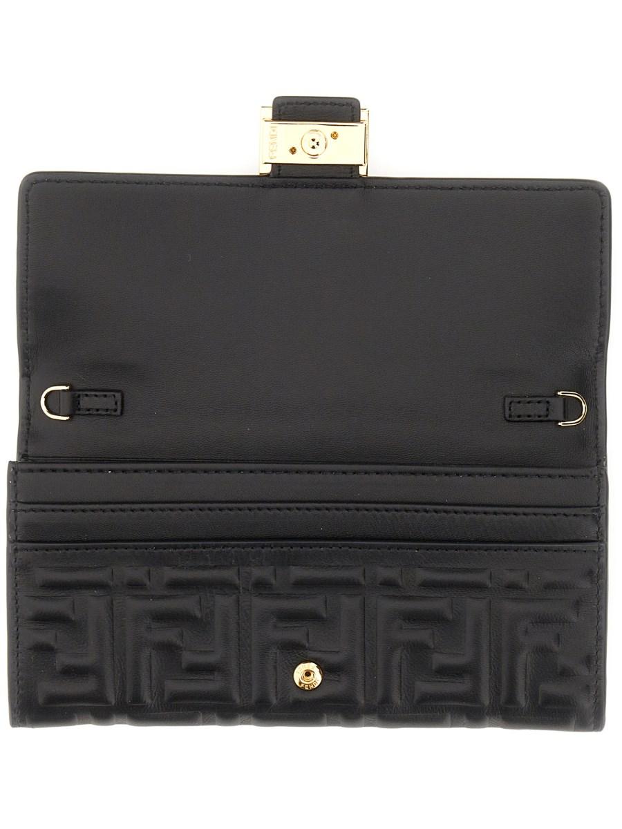 FENDI PORTAFOGLIO CONTINENTAL BAGUETTE IN NAPPA CON MOTIVO FF CON CATENA