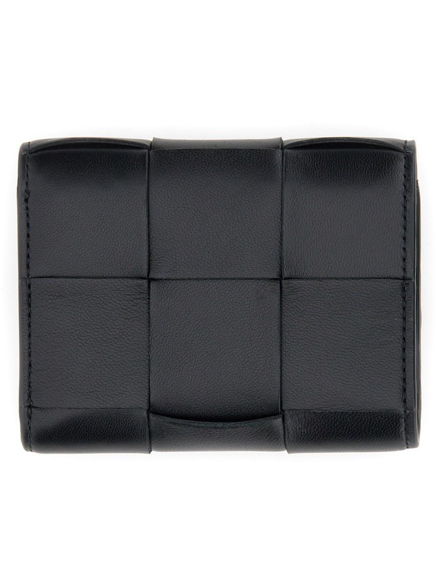 BOTTEGA VENETA PORTAFOGLIO TRI-FOLD IN PELLE CON ZIP
