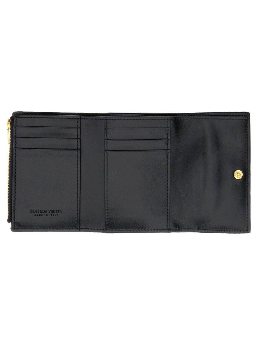 BOTTEGA VENETA PORTAFOGLIO TRI-FOLD IN PELLE CON ZIP