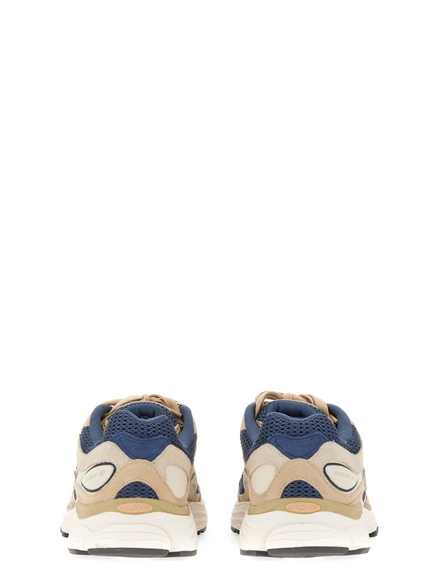 SAUCONY SNEAKER "PROGRID OMNI 9 PREMIUM" IN MESH