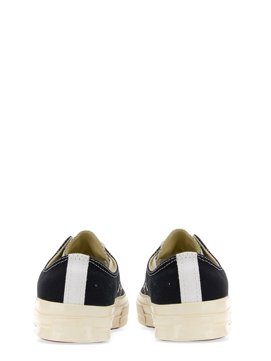 COMME DES GARCONS PLAY CONVERSE SNEAKER BASSA CHUCK 70 IN TELA CON STAMPA HEART
