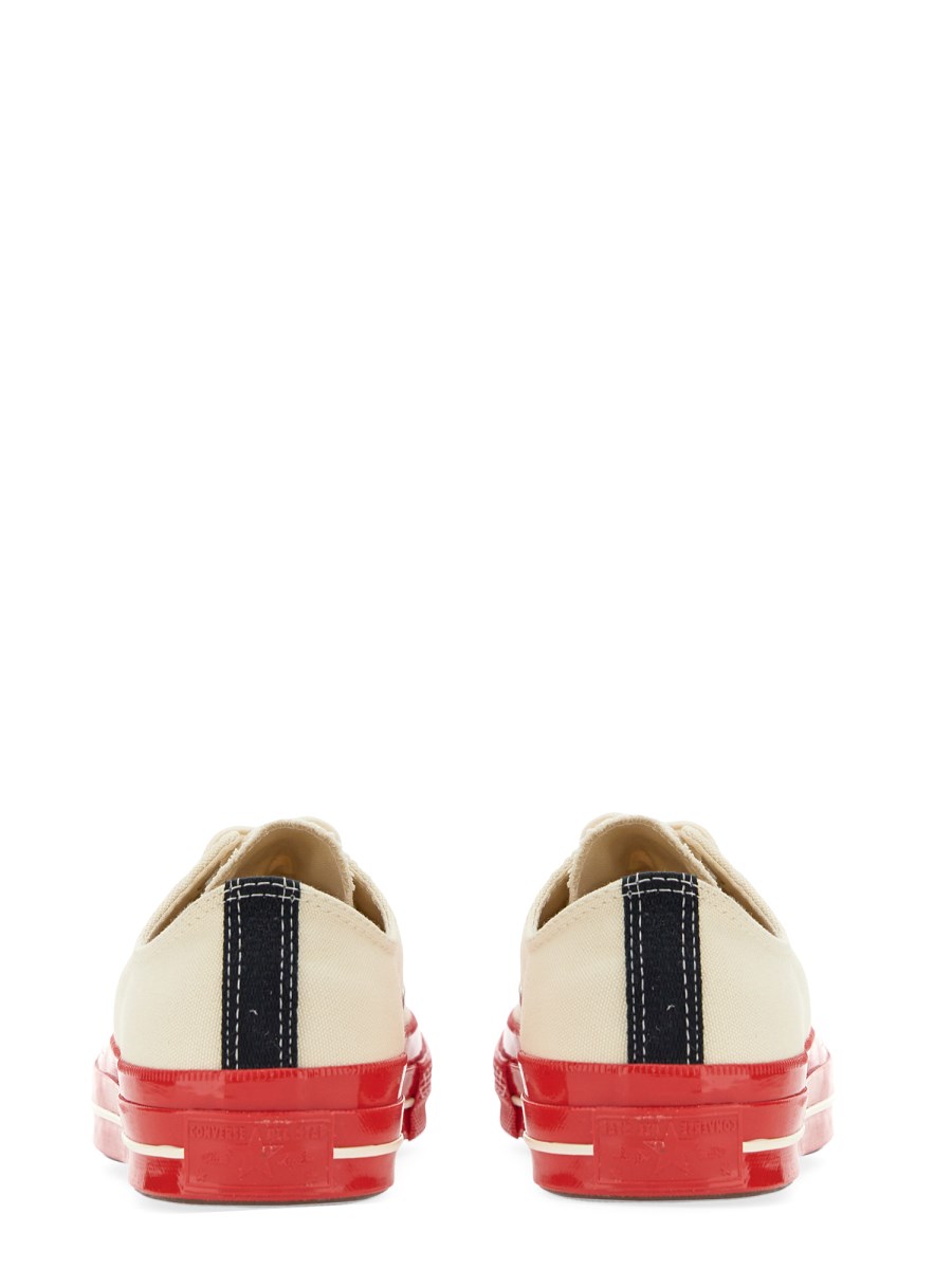 COMME DES GARCONS PLAY CONVERSE SNEAKER IN TELA CON STAMPA HEART