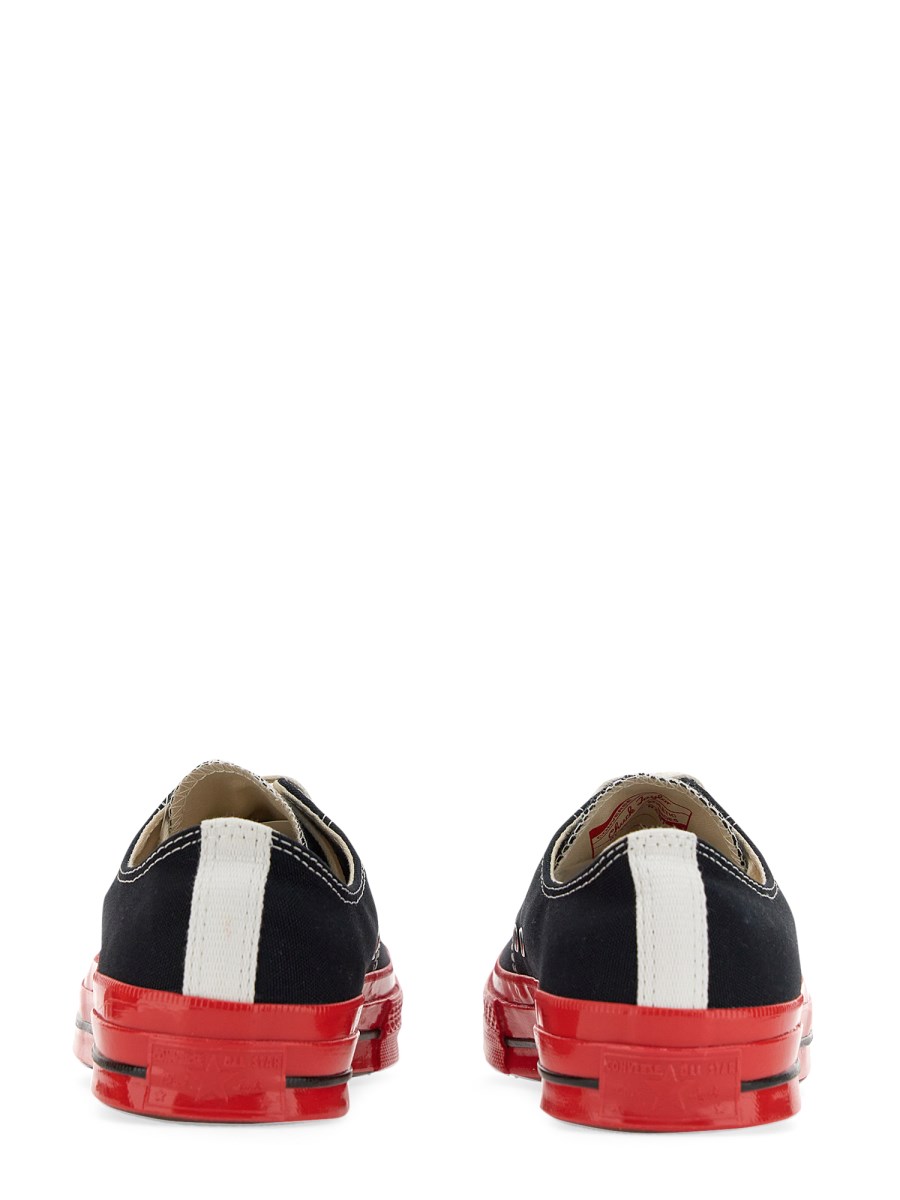 COMME DES GARCONS PLAY CONVERSE SNEAKER IN TELA CON STAMPA HEART