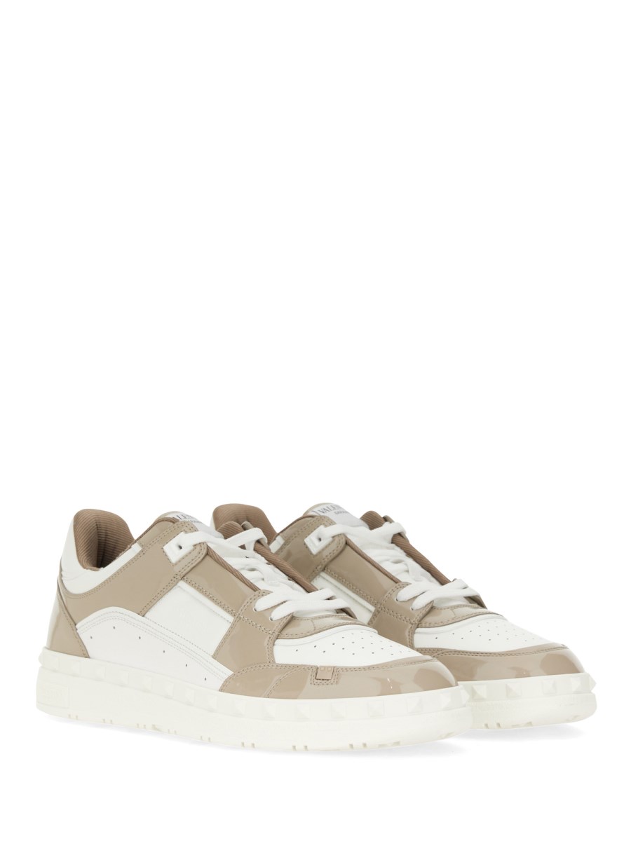 VALENTINO GARAVANI SNEAKER LOW TOP "FREEDOTS" IN VERNICE
