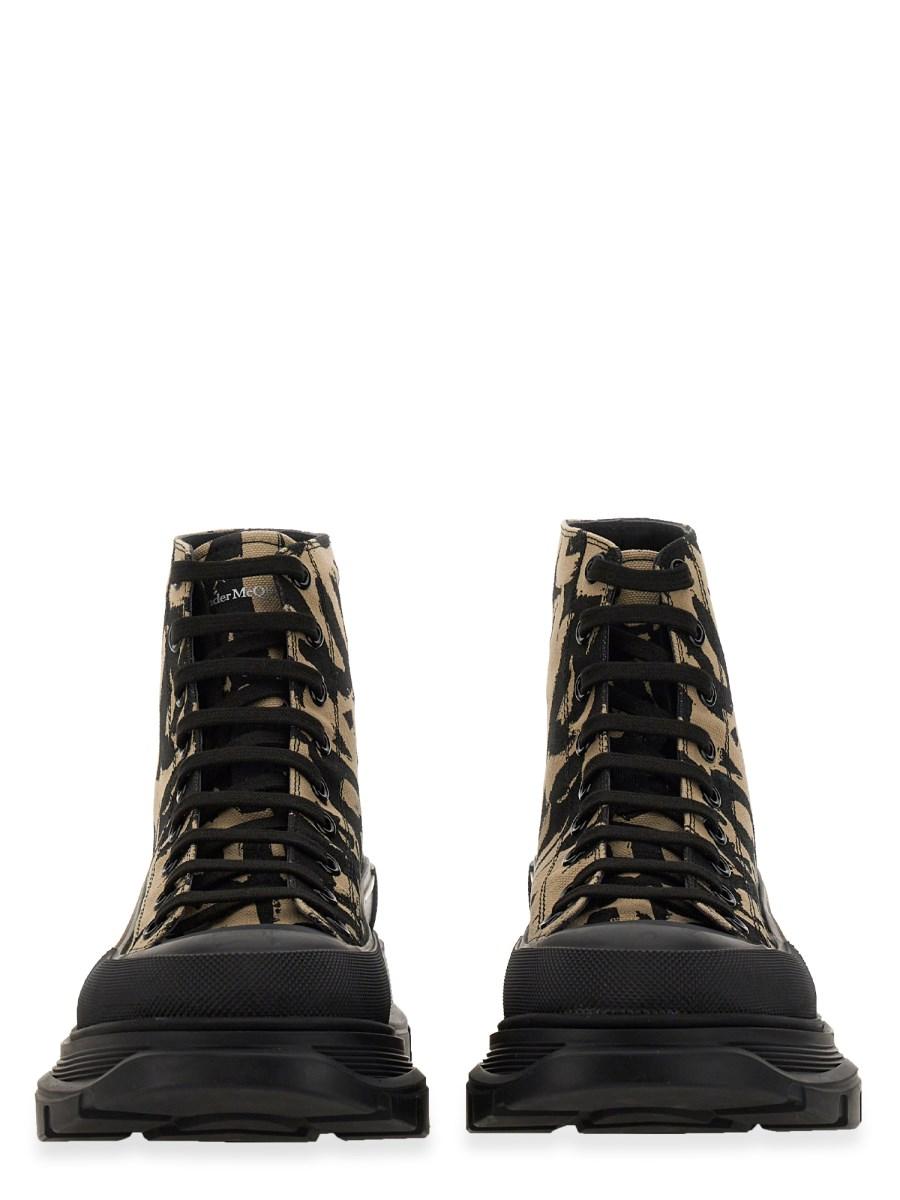 ALEXANDER McQUEEN STIVALETTI TREAD SLICK CON LOGO GRAFFITI