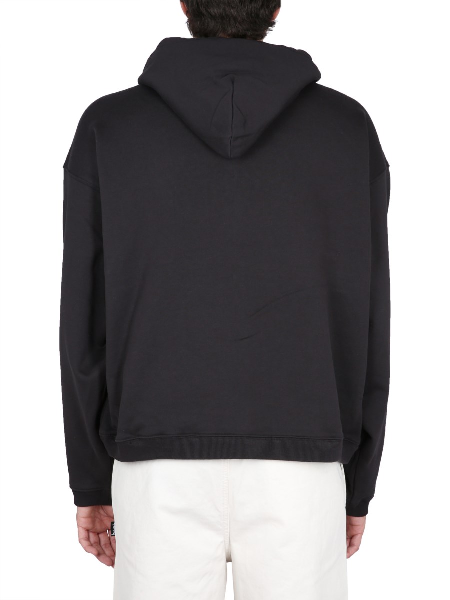 STUSSY FELPA CON CAPPUCCIO E LOGO
