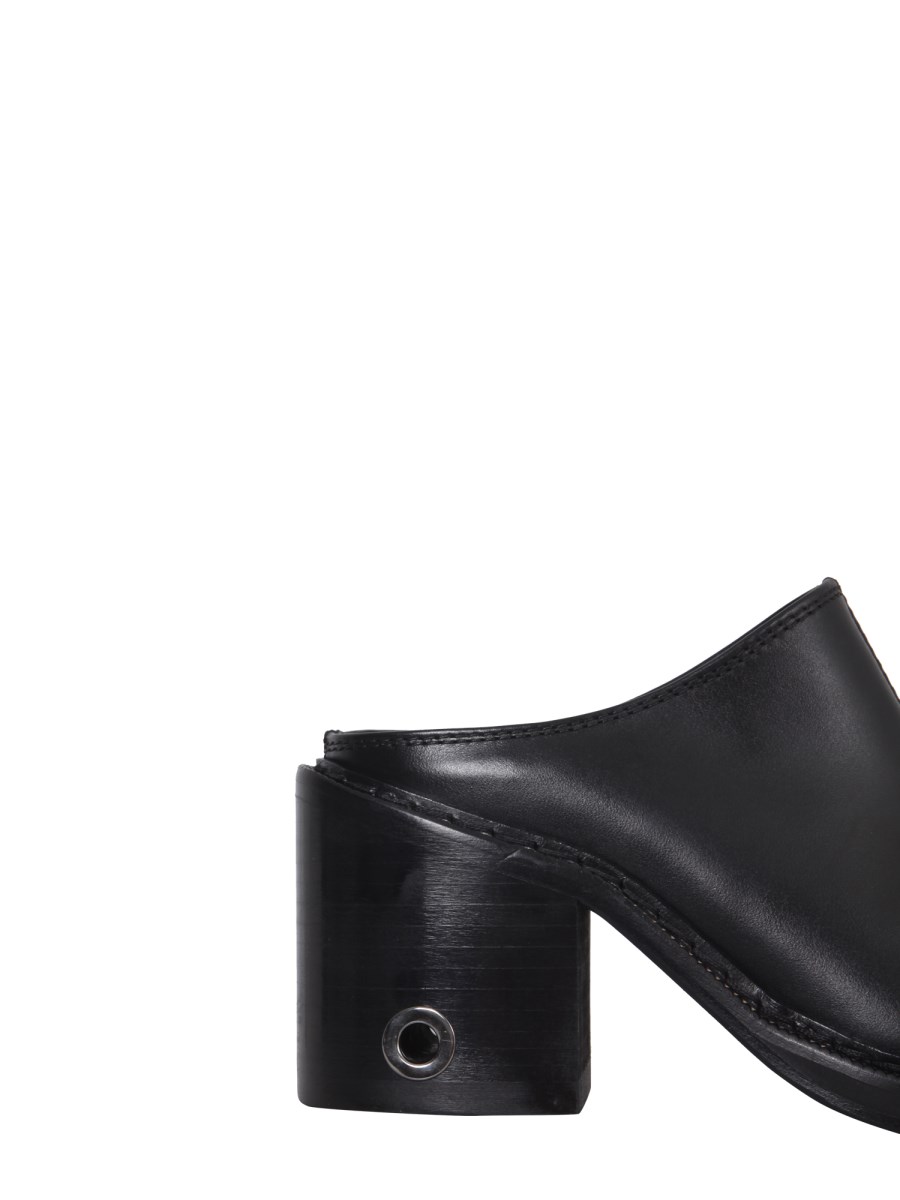 SUNNEI SANDALO SABOT "BUCO" IN PELLE