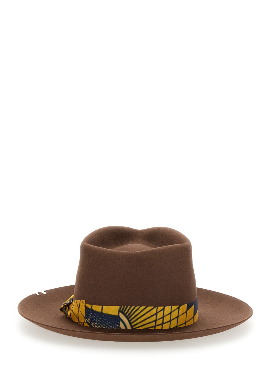 SUPERDUPER FEAT LORENZOJOVA CAPPELLO BOUGANVILLE