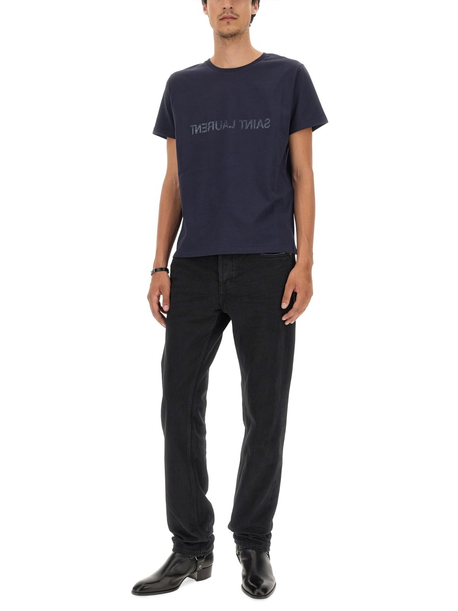SAINT LAURENT T-SHIRT CON LOGO ROVESCIATO IN JERSEY DI COTONE