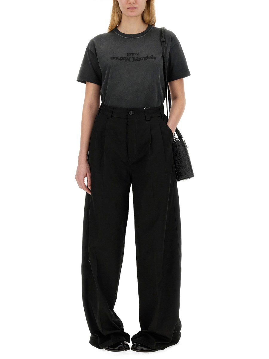 MAISON MARGIELA T-SHIRT IN JERSEY DI COTONE CON LOGO INVERSO