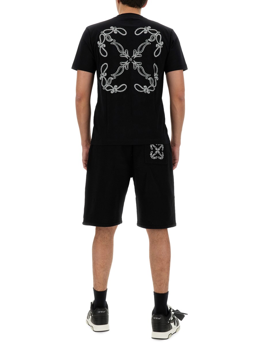 OFF-WHITE T-SHIRT IN JERSEY DI COTONE CON MOTIVO BANDANA