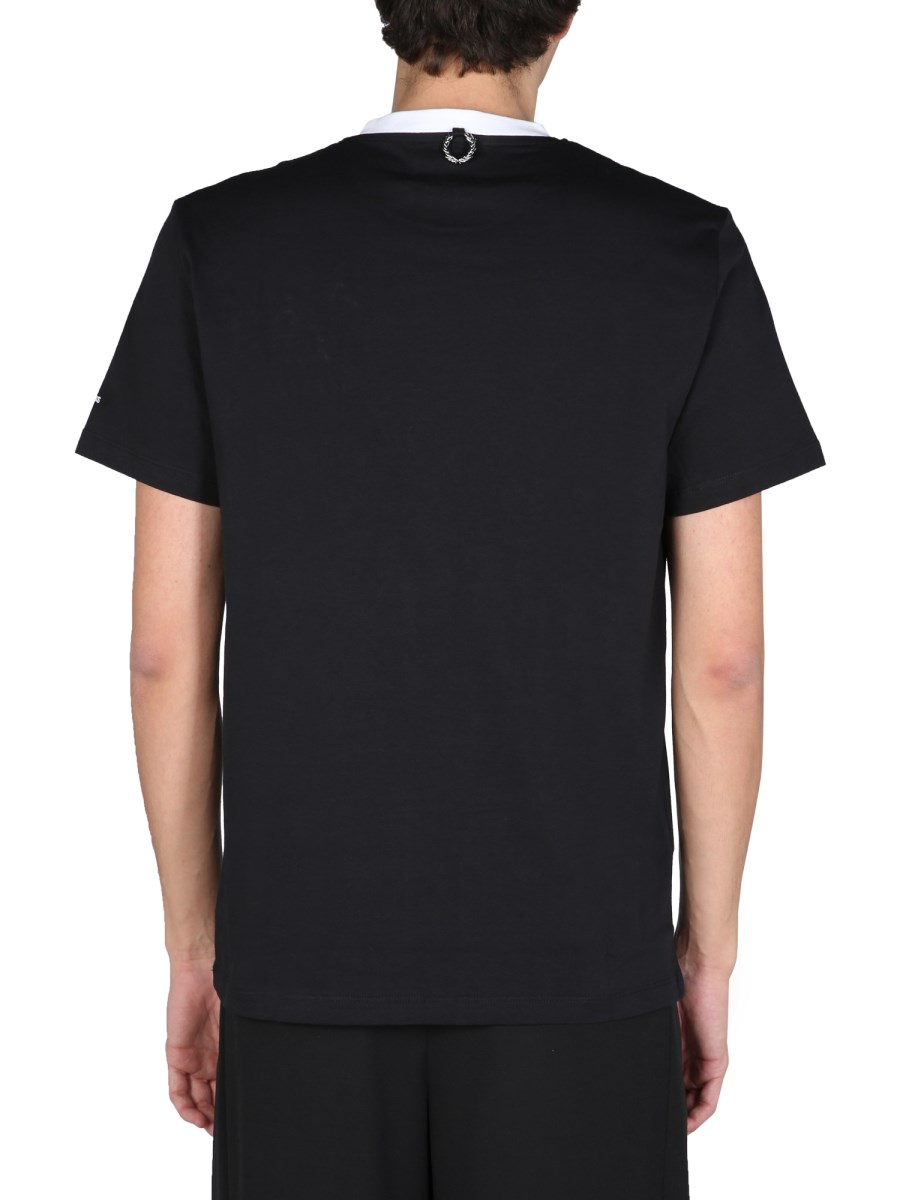 FRED PERRY X RAF SIMONS T-SHIRT SLIM FIT IN JERSEY DI COTONE CON LOGO