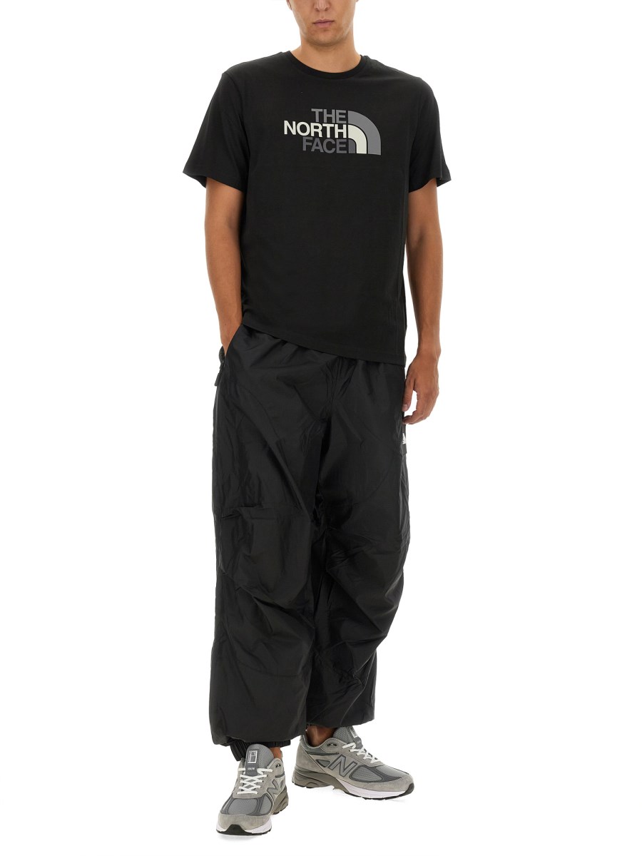 THE NORTH FACE T-SHIRT CON LOGO