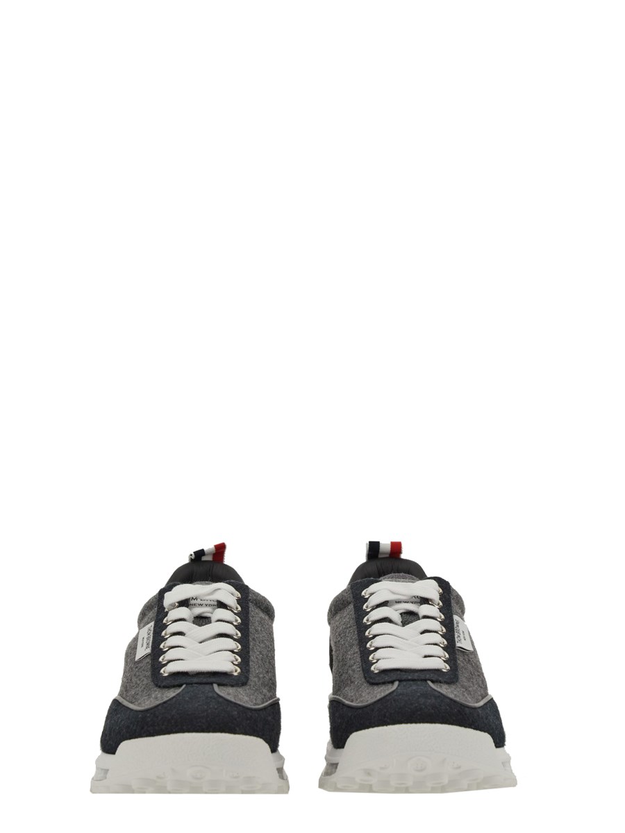 THOM BROWNE SNEAKER TECH RUNNER IN LANA