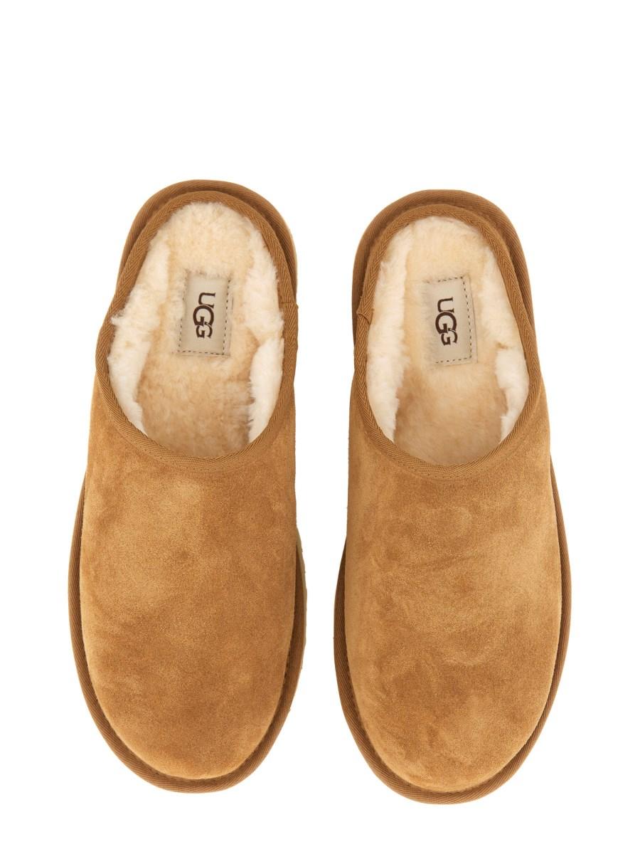 UGG SLIP ON CLASSIC IN PELLE