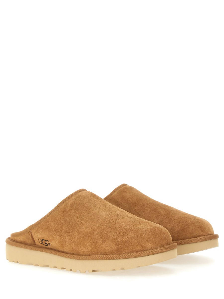 UGG SLIP ON CLASSIC IN PELLE