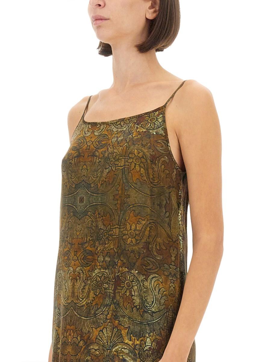 UMA WANG ABITO ANAYA