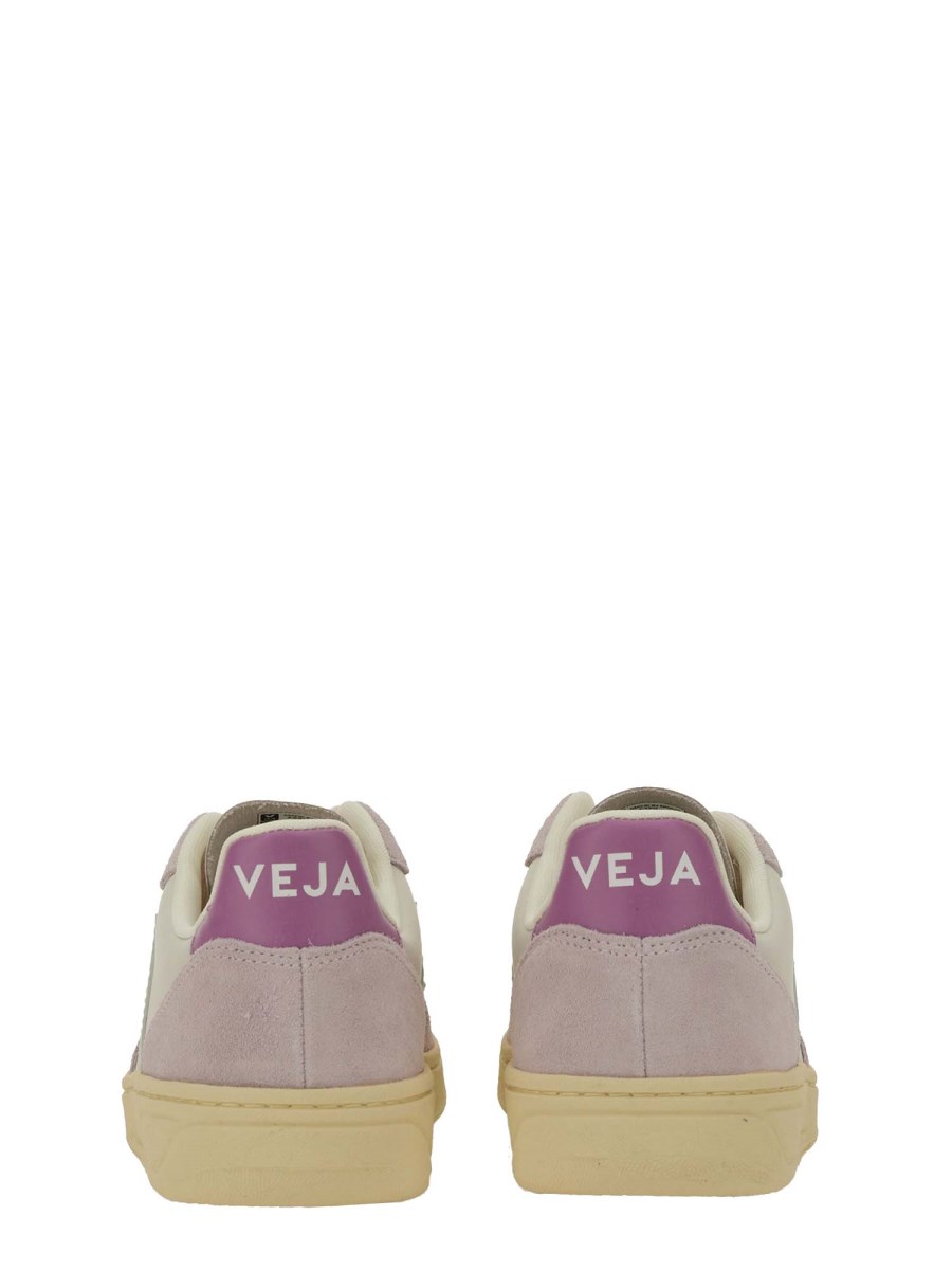 VEJA SNEAKER "V-10" IN PELLE