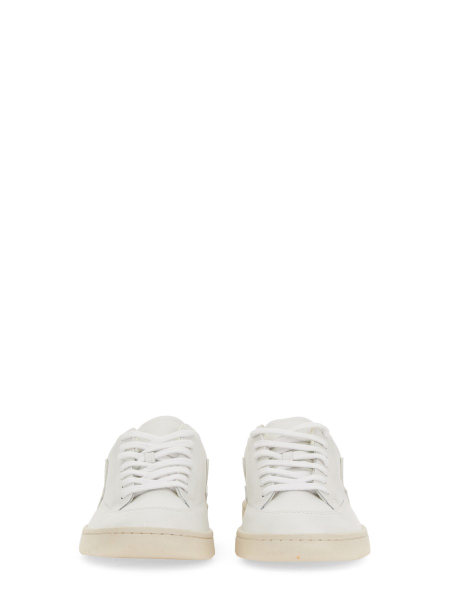 VEJA SNEAKER V-12 IN PELLE