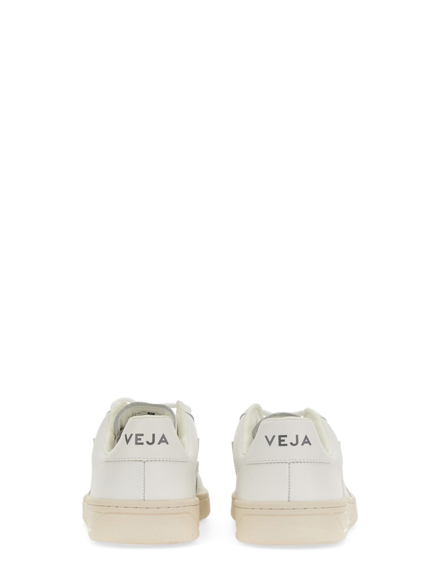 VEJA SNEAKER V-12 IN PELLE