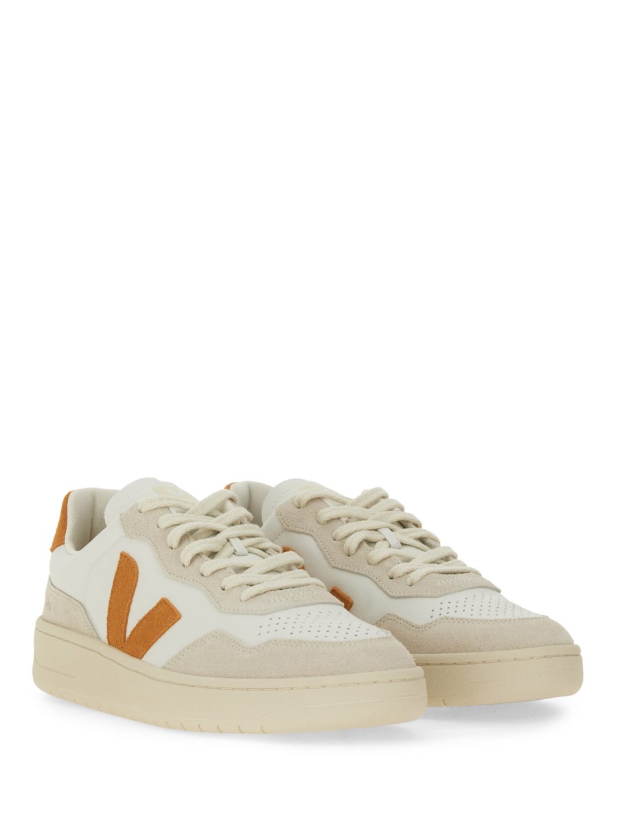 VEJA SNEAKER V-90 IN PELLE