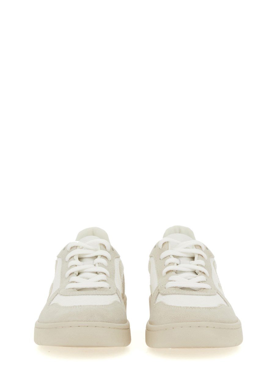 VEJA SNEAKERS V-10