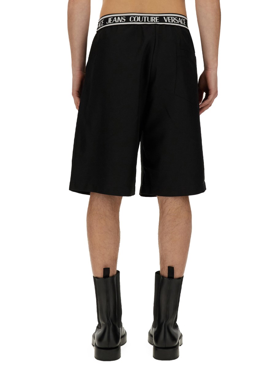 VERSACE JEANS COUTURE BERMUDA CON LOGO