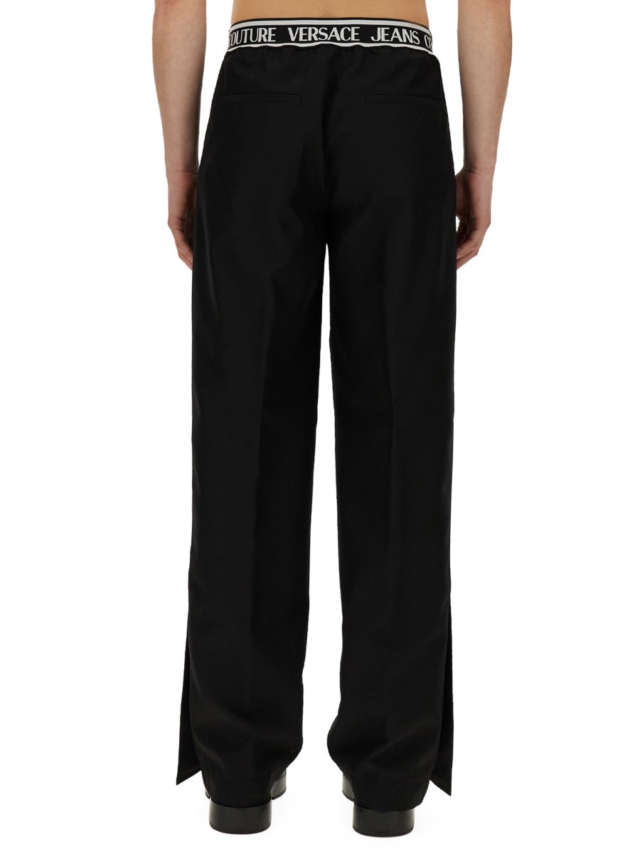 VERSACE JEANS COUTURE PANTALONE CON BOTTONE