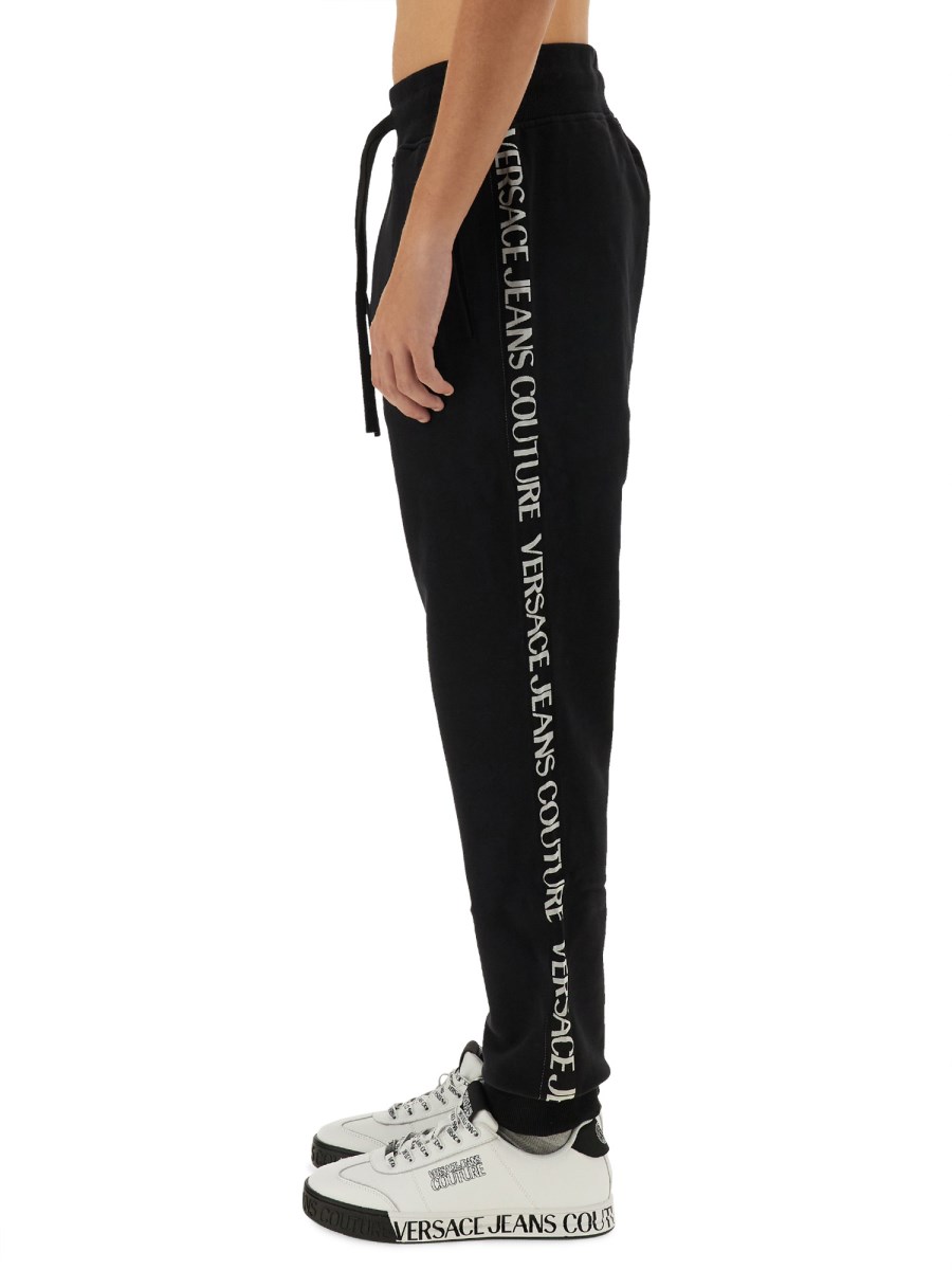 VERSACE JEANS COUTURE PANTALONE JOGGING CON LOGO