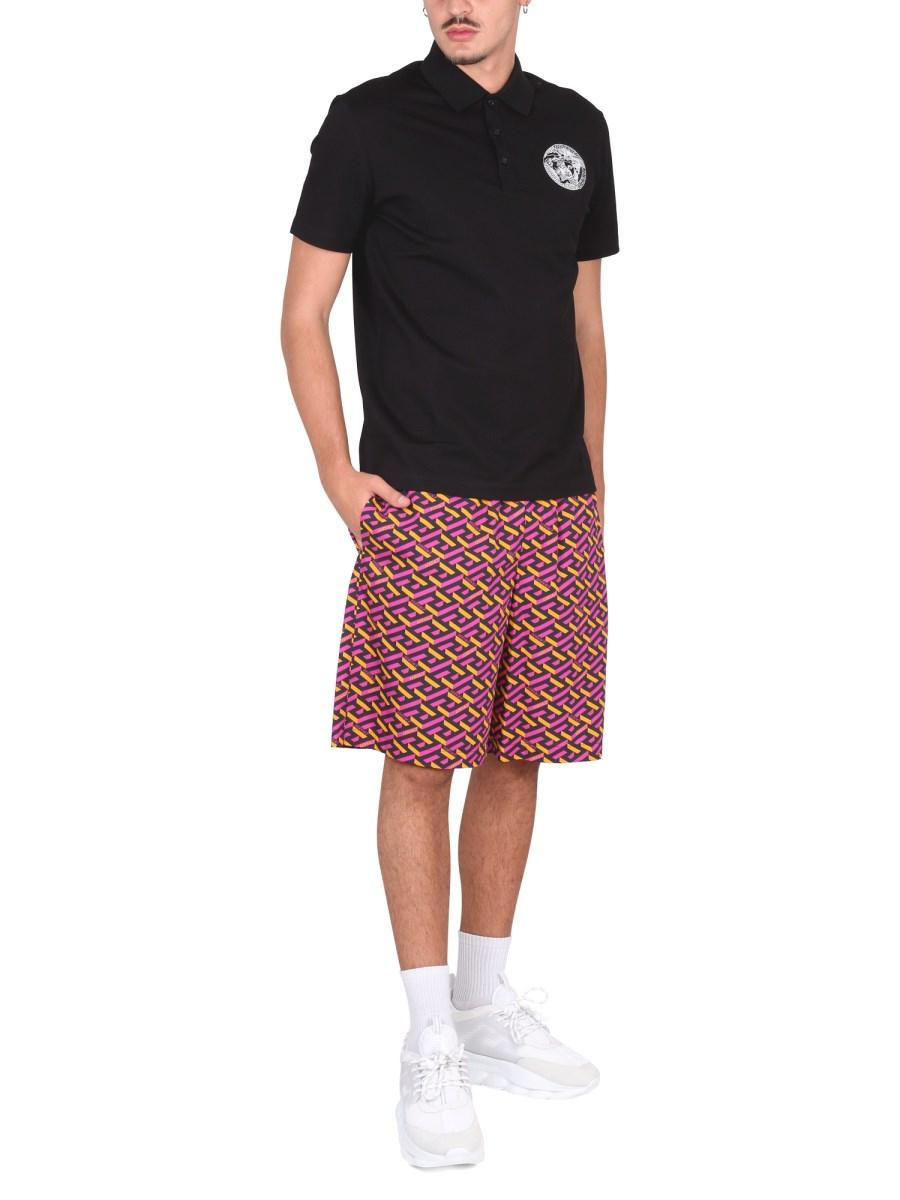 VERSACE SHORTS CON STAMPA LA GRECA IN SETA