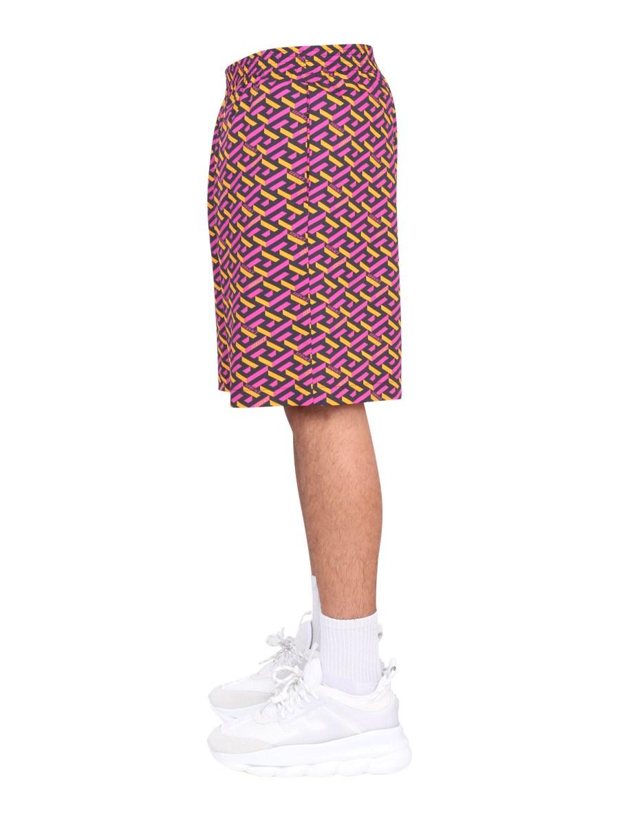 VERSACE SHORTS CON STAMPA LA GRECA IN SETA