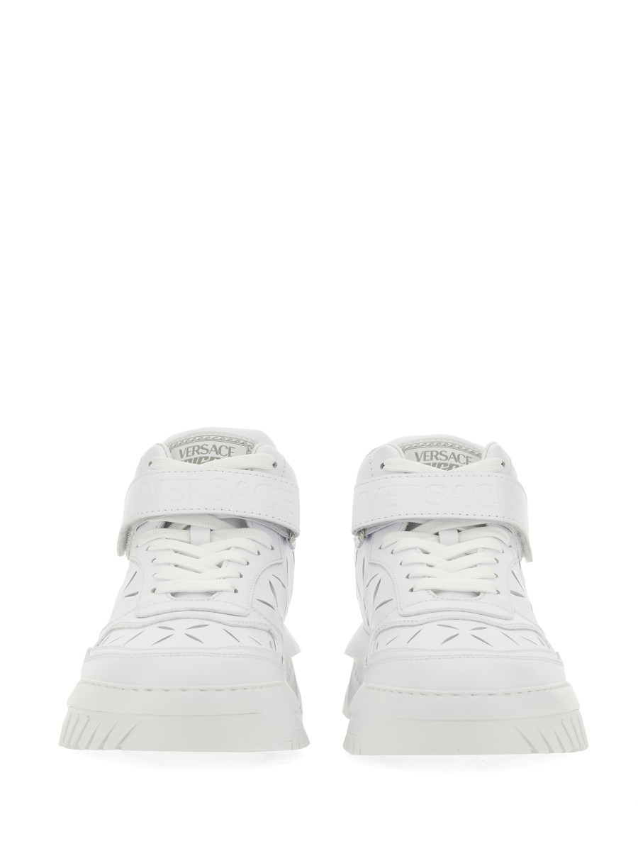 VERSACE SNEAKERS ODISSEA CON TAGLI