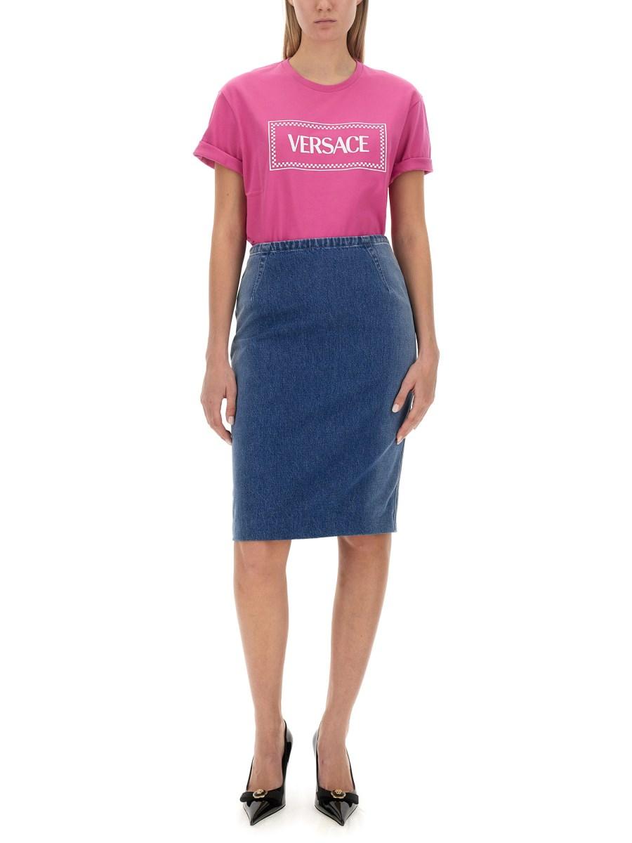 VERSACE T-SHIRT CON '90S VINTAGE LOGO RICAMATO
