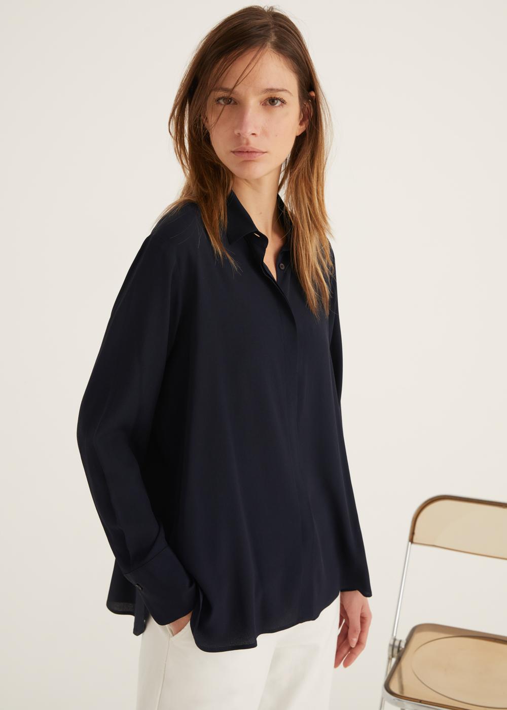 Rosso35 Camicia uomo con abbottonatura nascosta