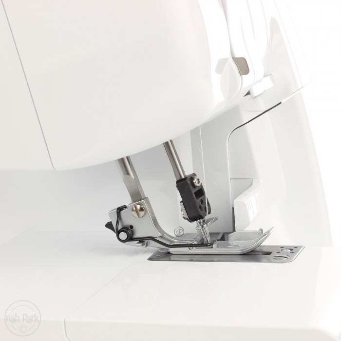 Shopty Tagliacuci Brother 2104D