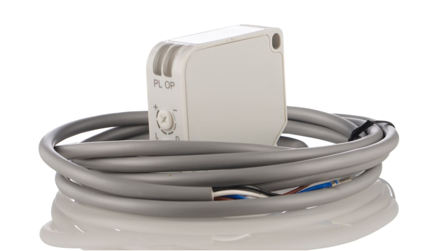 Rs-Online Sensore Fotoelettrico Rettangolare RS PRO A Retroriflessione Polarizzata Rilevamento 5 M Uscita NPNPNP