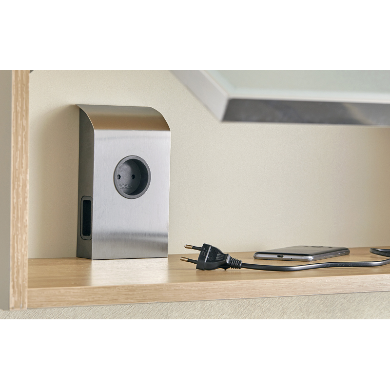 SFL SCA9610 Presa Con Fissaggio A Muro Schuko + 2 Usb - Inox